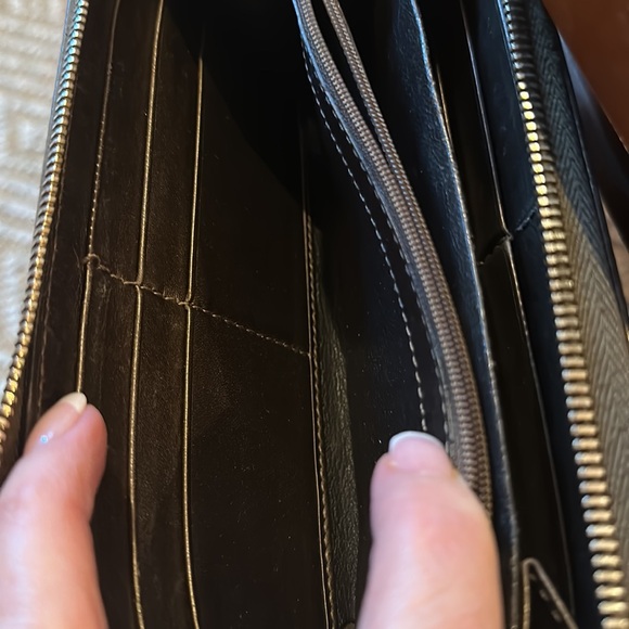 Gucci interlocking G pattern zip wallet - Picture 10 of 11